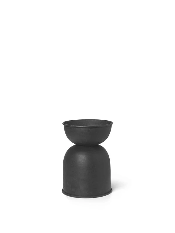 Ferm LIVING Hourglass Pot, XS, Black 4 Ferm LIVING Hourglass Pot, XS, Black - Image 2