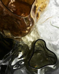 New Works Blæhr Vase, Large, Clear 11 New Works Blæhr Vase, Large, Clear -FINISH DESIGN SHOP 1080x1350 New Works Blaehr Vase Carousel 2 2