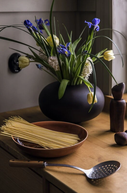 MENU Surround Vase, Brown Wood 5 MENU Surround Vase, Brown Wood - Image 3