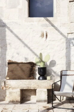 Ferm LIVING Hourglass Pot, XS, Black 11 Ferm LIVING Hourglass Pot, XS, Black -FINISH DESIGN SHOP 47 1482