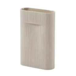 Muuto Ridge Vase, 35 Cm, Beige