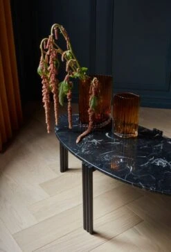 AYTM Folium Vase, S, Amber -FINISH DESIGN SHOP AYTM 01 309