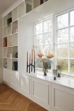 AYTM Glacies Vase, M, Black -FINISH DESIGN SHOP AYTM D1 03 115