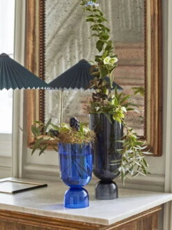 HAY Bottoms Up Vase, S, Electric Blue -FINISH DESIGN SHOP Bottoms Up Vase S eclectic blue Bottoms Up Vase L navy blue Matin Table Lamp green shade