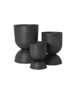 Ferm LIVING Hourglass Pot, L, Black 10 Ferm LIVING Hourglass Pot, L, Black -FINISH DESIGN SHOP Hourglass pot 100129 629 2 2