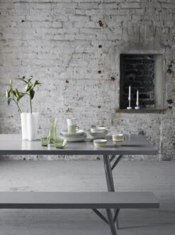 Iittala Aalto Vase 251 Mm, White 11 Iittala Aalto Vase 251 Mm, White -FINISH DESIGN SHOP Iittala AaltoTeemaOrigo2013 3