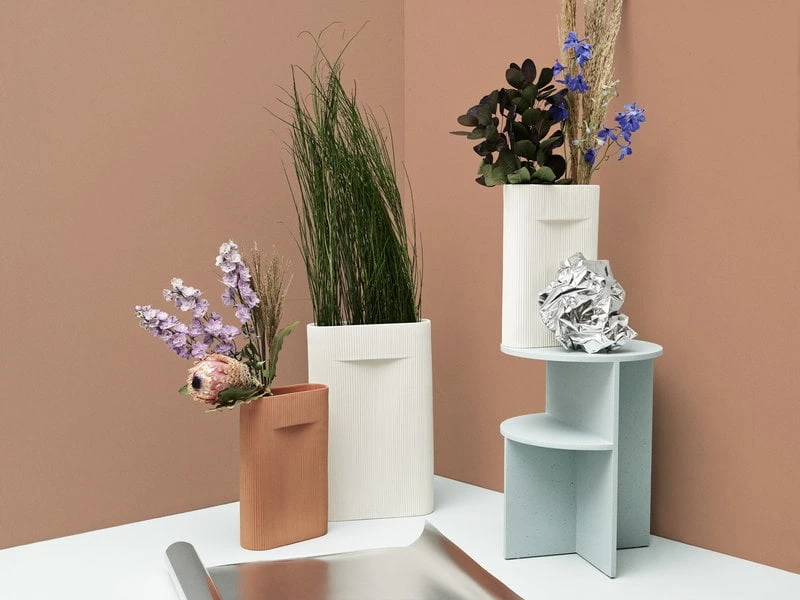 Muuto Ridge Vase, 35 Cm, Off White 7 Muuto Ridge Vase, 35 Cm, Off White - Image 5