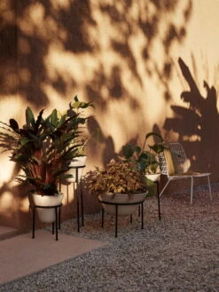 MENU Daiza Planter, 35 X 48 Cm, Ivory 10 MENU Daiza Planter, 35 X 48 Cm, Ivory -FINISH DESIGN SHOP MENU LS Daiza Planters WM String Lounge Chair