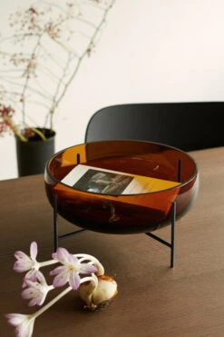 MENU Échasse Bowl, Amber -FINISH DESIGN SHOP MENU Snaregade Dining Table chasse Bowl Amber