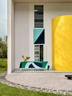 Marimekko Urna Vase, Olive 13 Marimekko Urna Vase, Olive -FINISH DESIGN SHOP MM 231 home campaign 4 5 22 2220