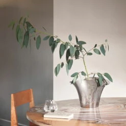 Georg Jensen Bloom Botanica Flower Pot, S, Stainless Steel -FINISH DESIGN SHOP OnModel 10019581 10019580 10019514 10019515 GJ SS22 HOME BLOOM SKY