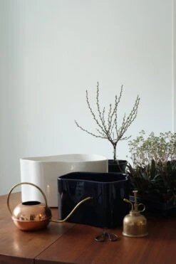 Artek Riihitie Plant Pot B, Medium, Blue Gloss -FINISH DESIGN SHOP Riihitie Plant Pot Photo Susanna Vento 3