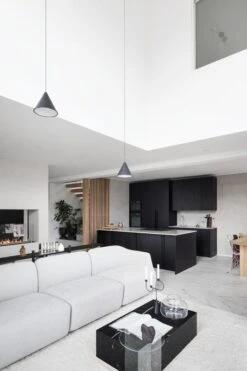 Marimekko Urna Vase, Clear -FINISH DESIGN SHOP Z7A1771