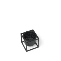 By Lassen Kubus Flowerpot 10, Black 10 By Lassen Kubus Flowerpot 10, Black -FINISH DESIGN SHOP byLassen Kubus Flowerpot 10 Black grid 300