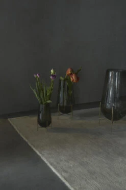 MENU Échasse Vase, Small, Smoke 12 MENU Échasse Vase, Small, Smoke -FINISH DESIGN SHOP echasse menu14