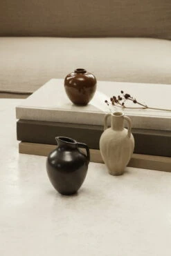 Ferm LIVING Ary Mini Vase, L, Sand -FINISH DESIGN SHOP fermLIVING AW21 AryMiniVases image