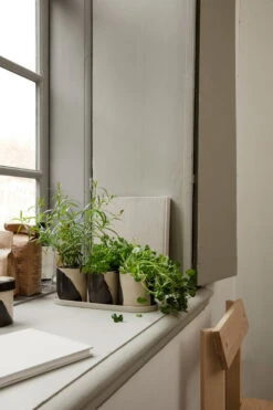 Ferm LIVING Inlay Herb Pots, Sand - Brown -FINISH DESIGN SHOP fermLIVING SS22 InlayHerbPots SandBrown image 1
