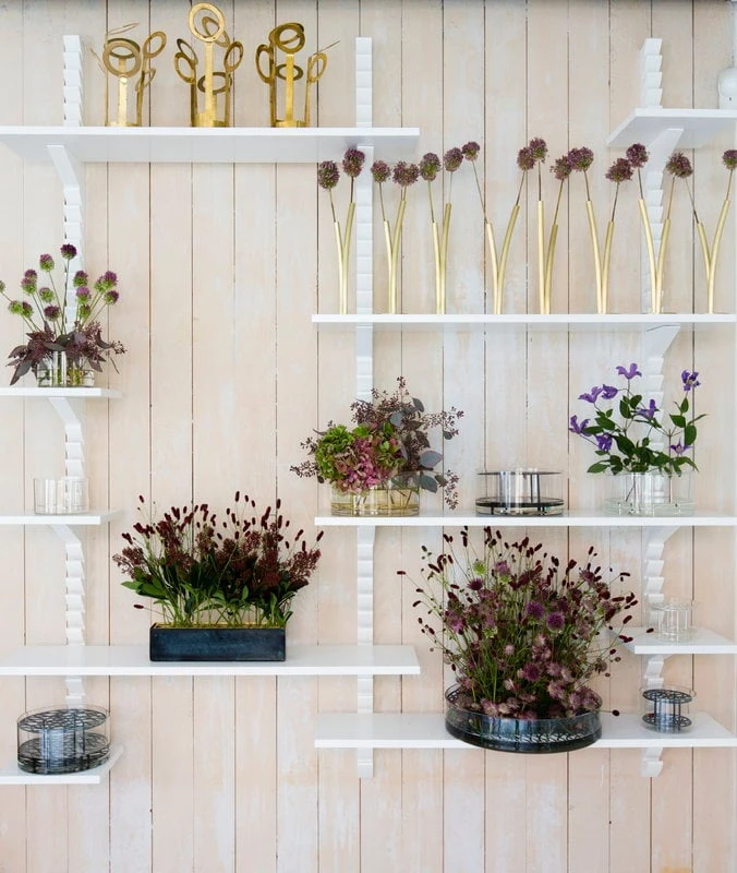 Klong Äng Vase, Rectangular, Brass 7 Klong Äng Vase, Rectangular, Brass - Image 5