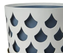 Klong Trio Flower Pot, White Drop -FINISH DESIGN SHOP trio drop medium white detail noresize